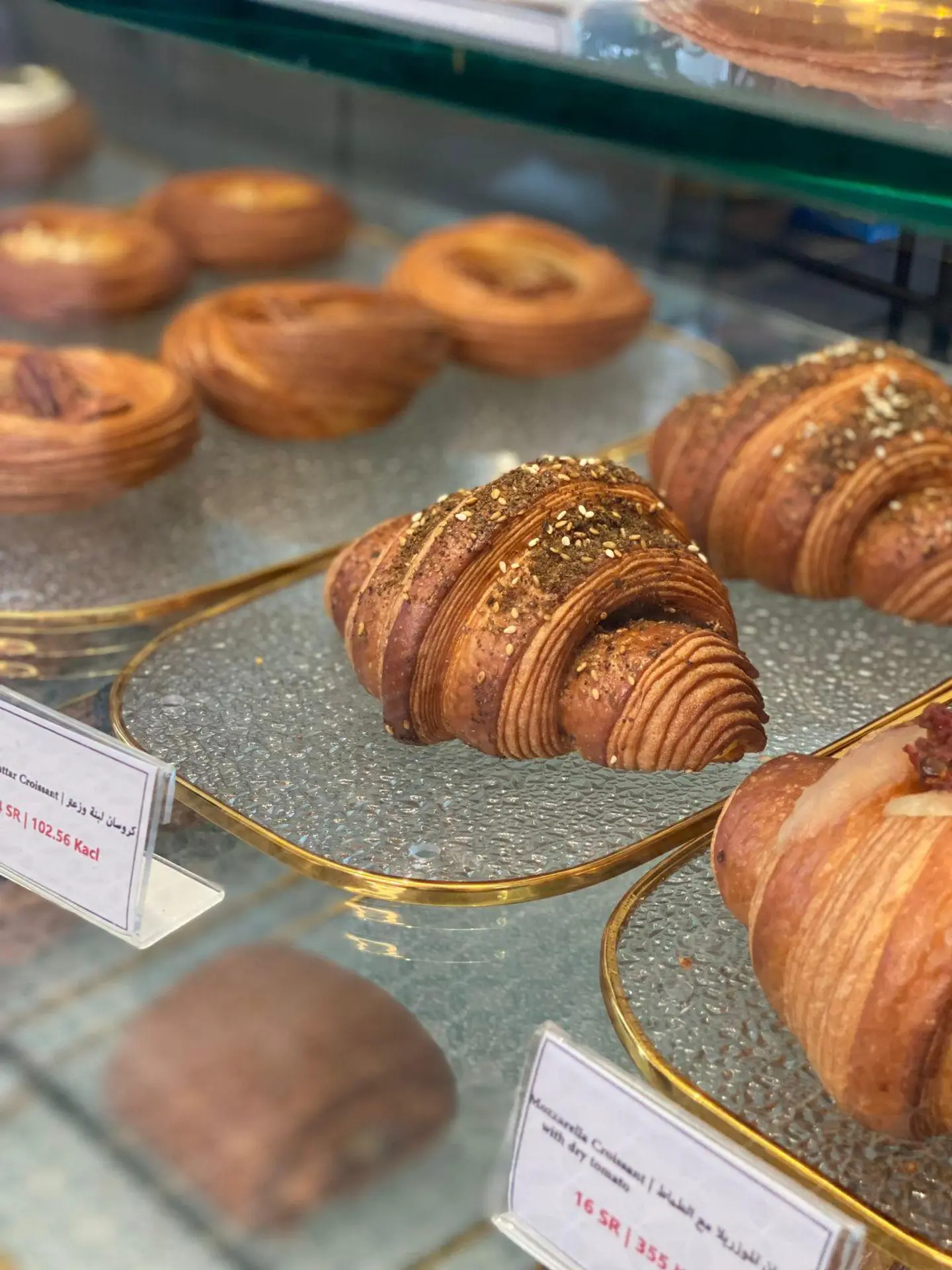 كرواسون لبنة مع زعتر