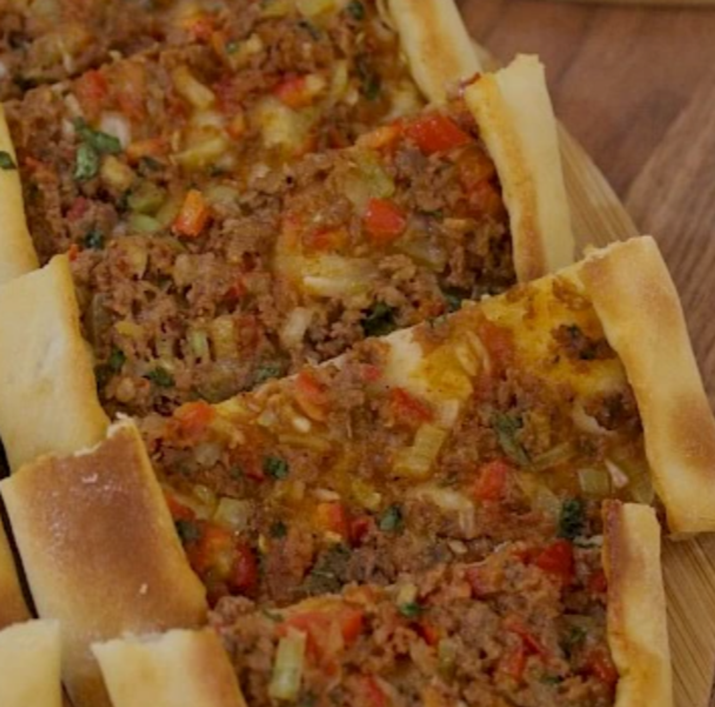 فطيرة لحم و جبن