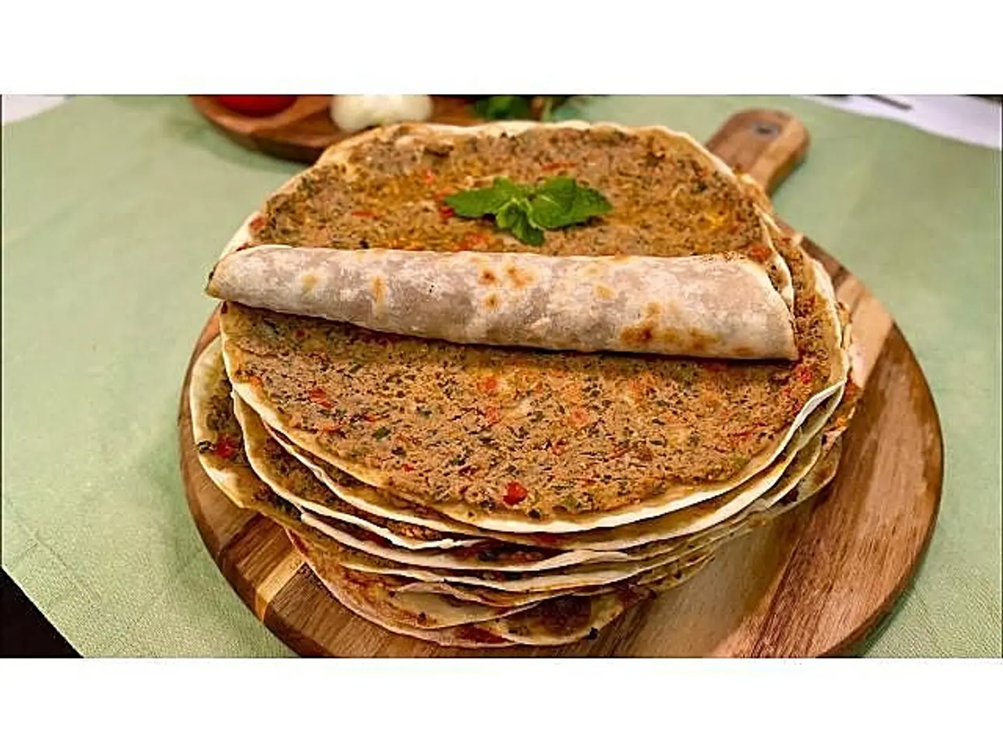 لحم بالعجين