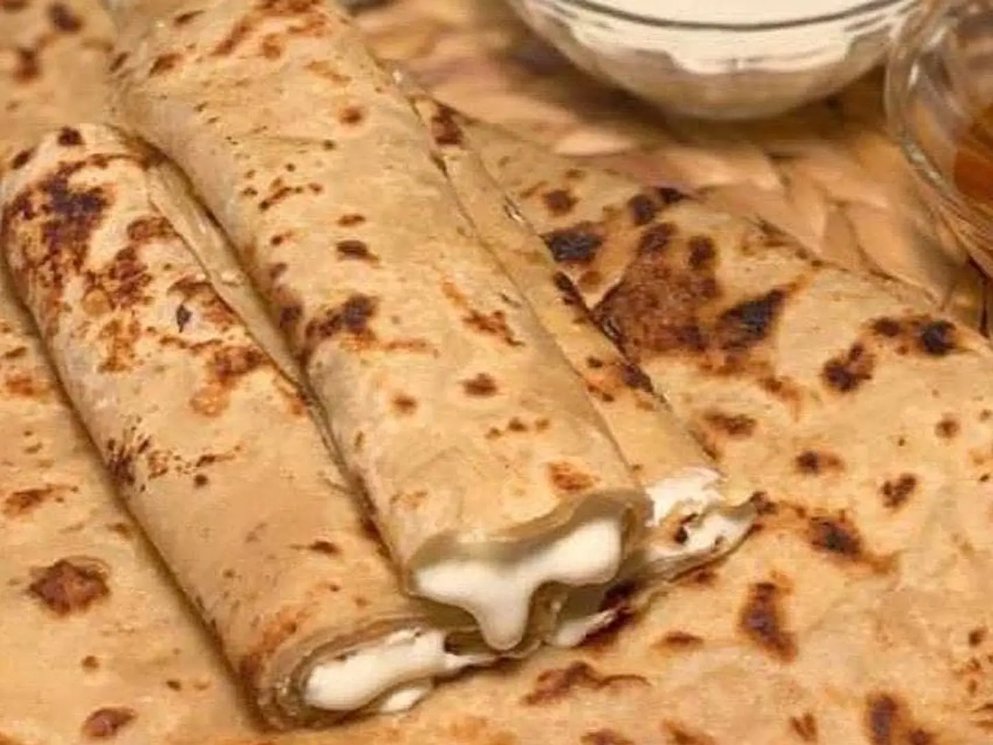 فطيرة بالبيض و جبنة سايل