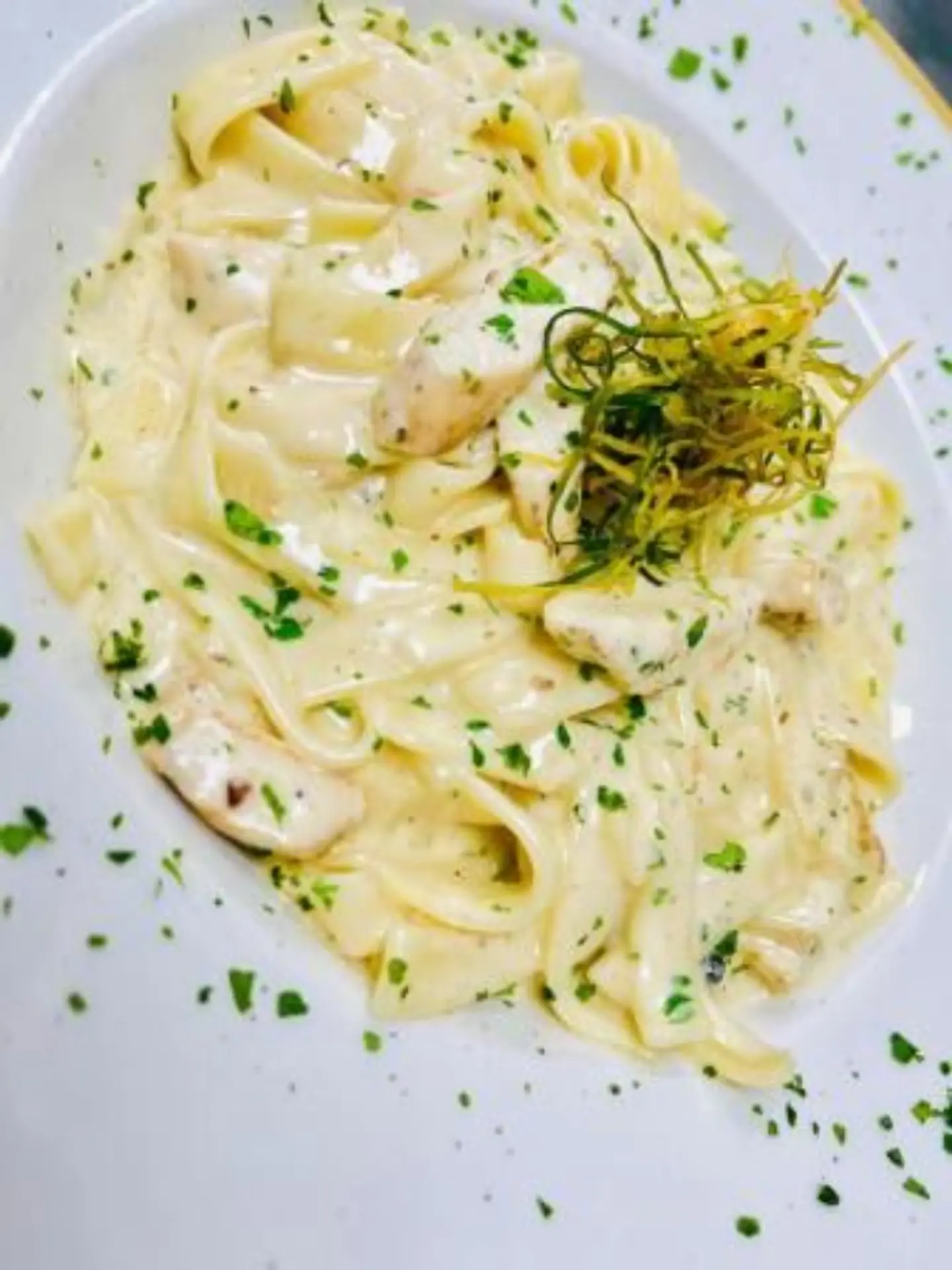 Pollo Con Fettuccini