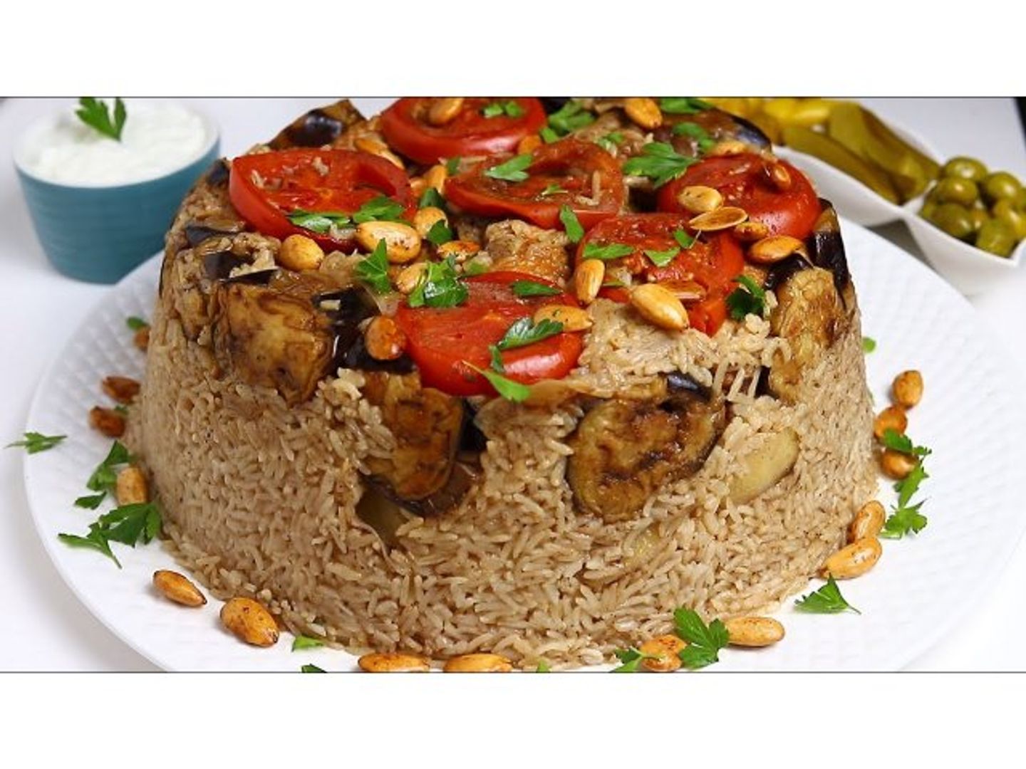 مقلوبة دجاج حبة كاملة