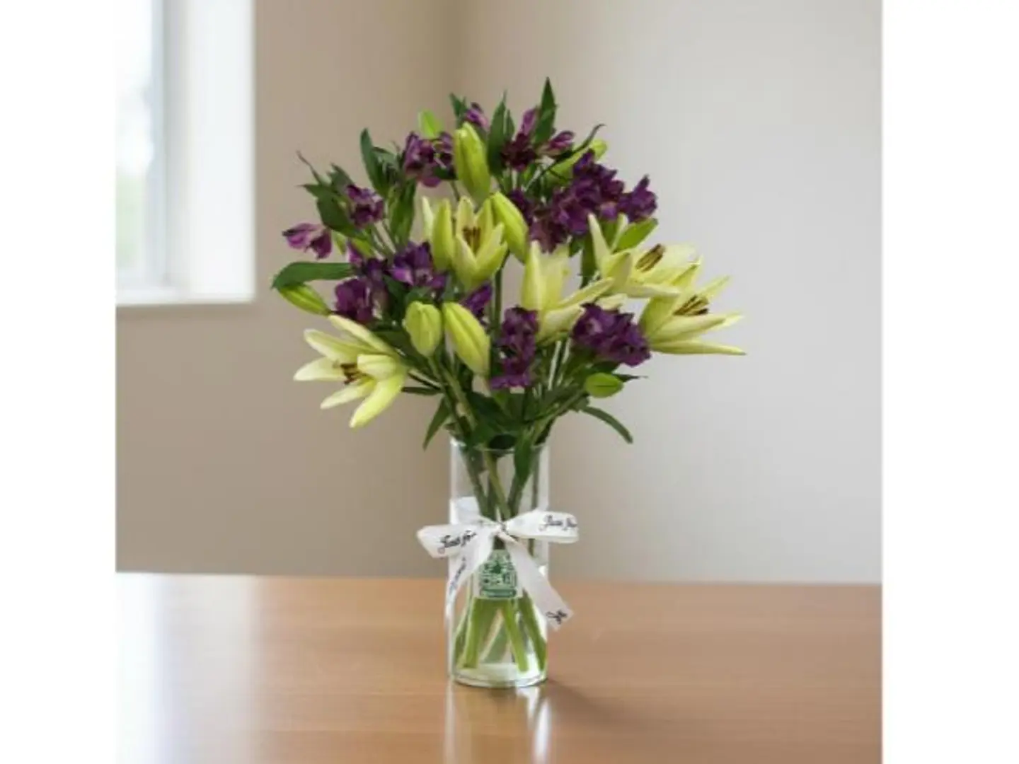 Lily And Alstroemeria Delight 389