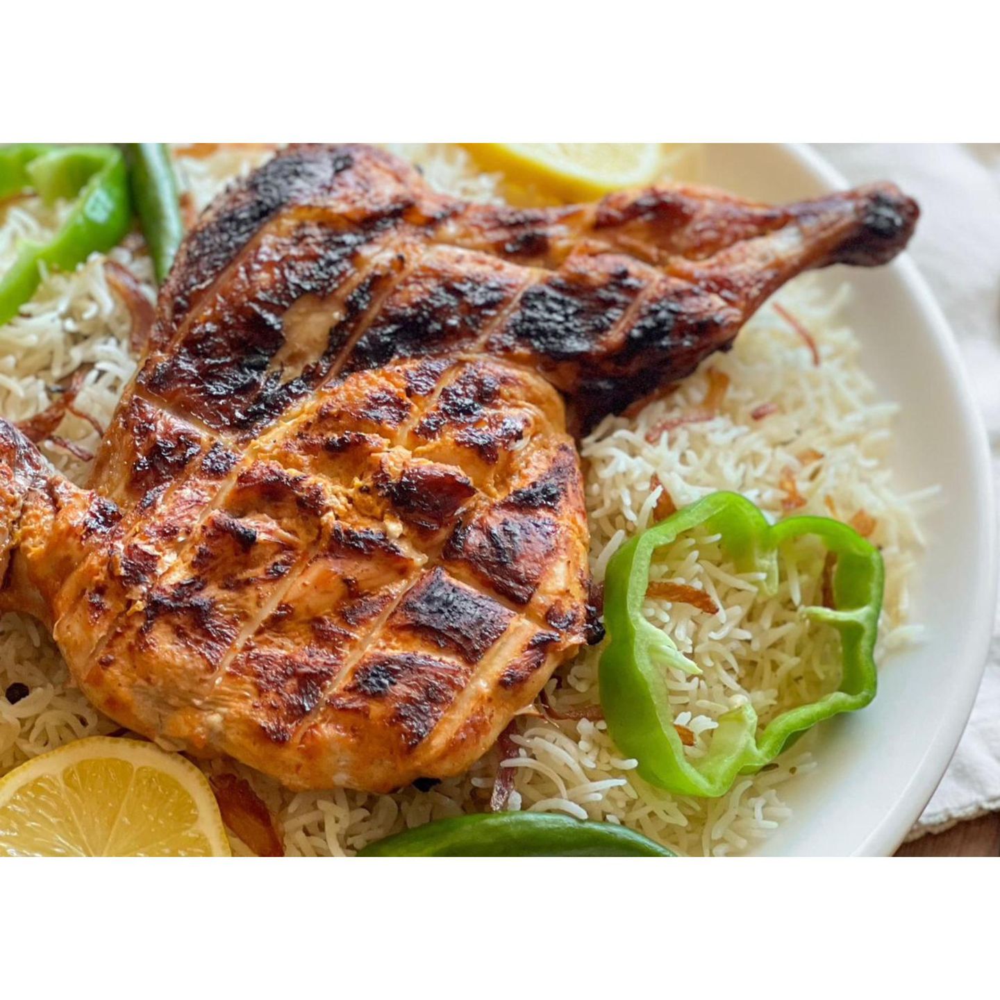 نصف دجاجة على الفحم بدون رز