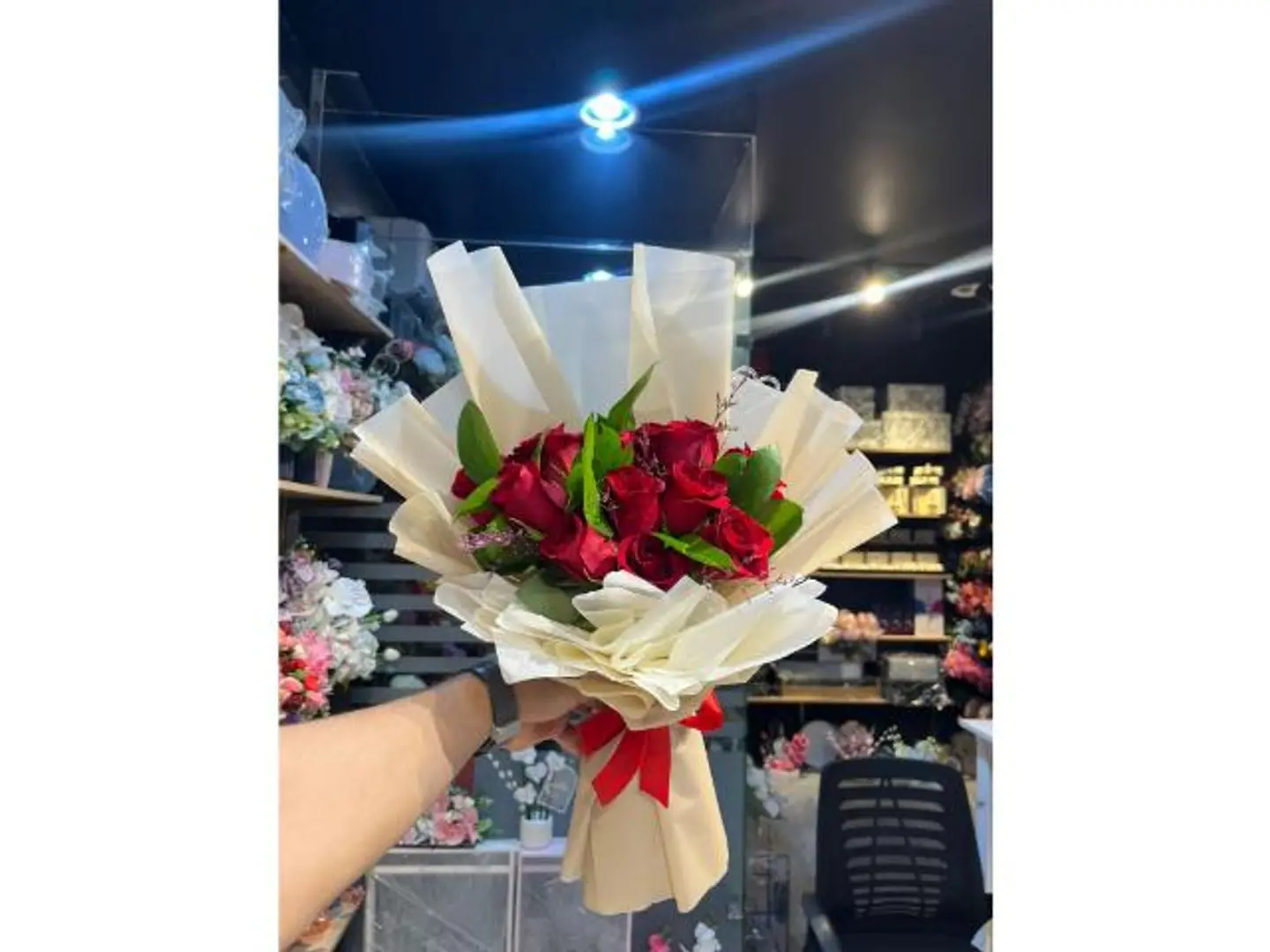 بوكيه ورد احمر ١٠ وردات