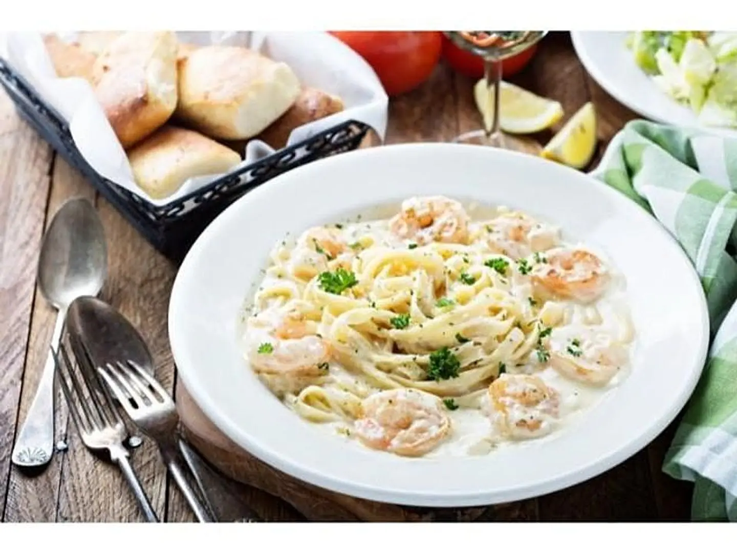 مكرونة جمبري ابيض