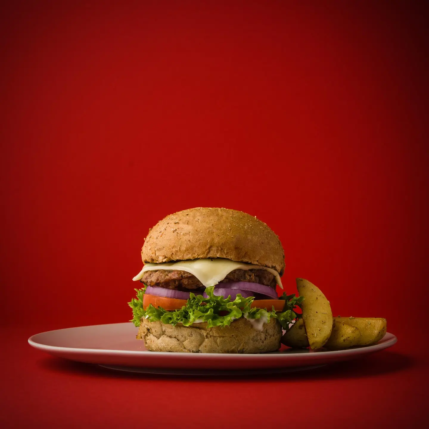 Beef Burger With Potato Wedges