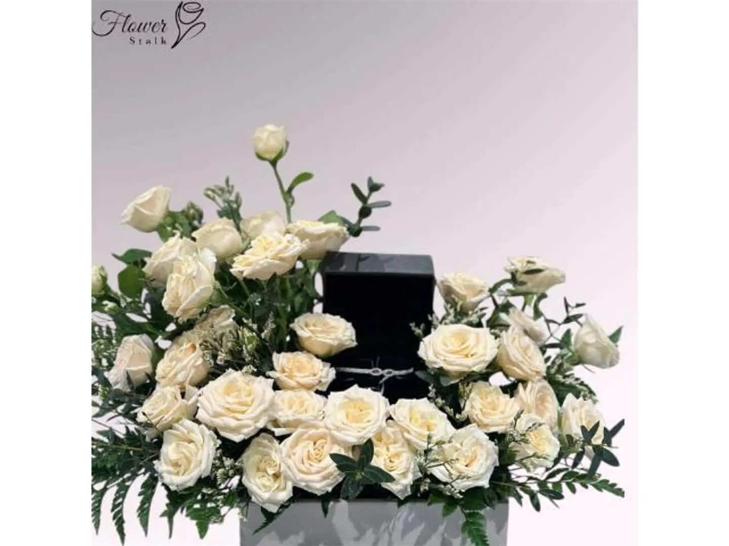 Baby Rose Gift Stand