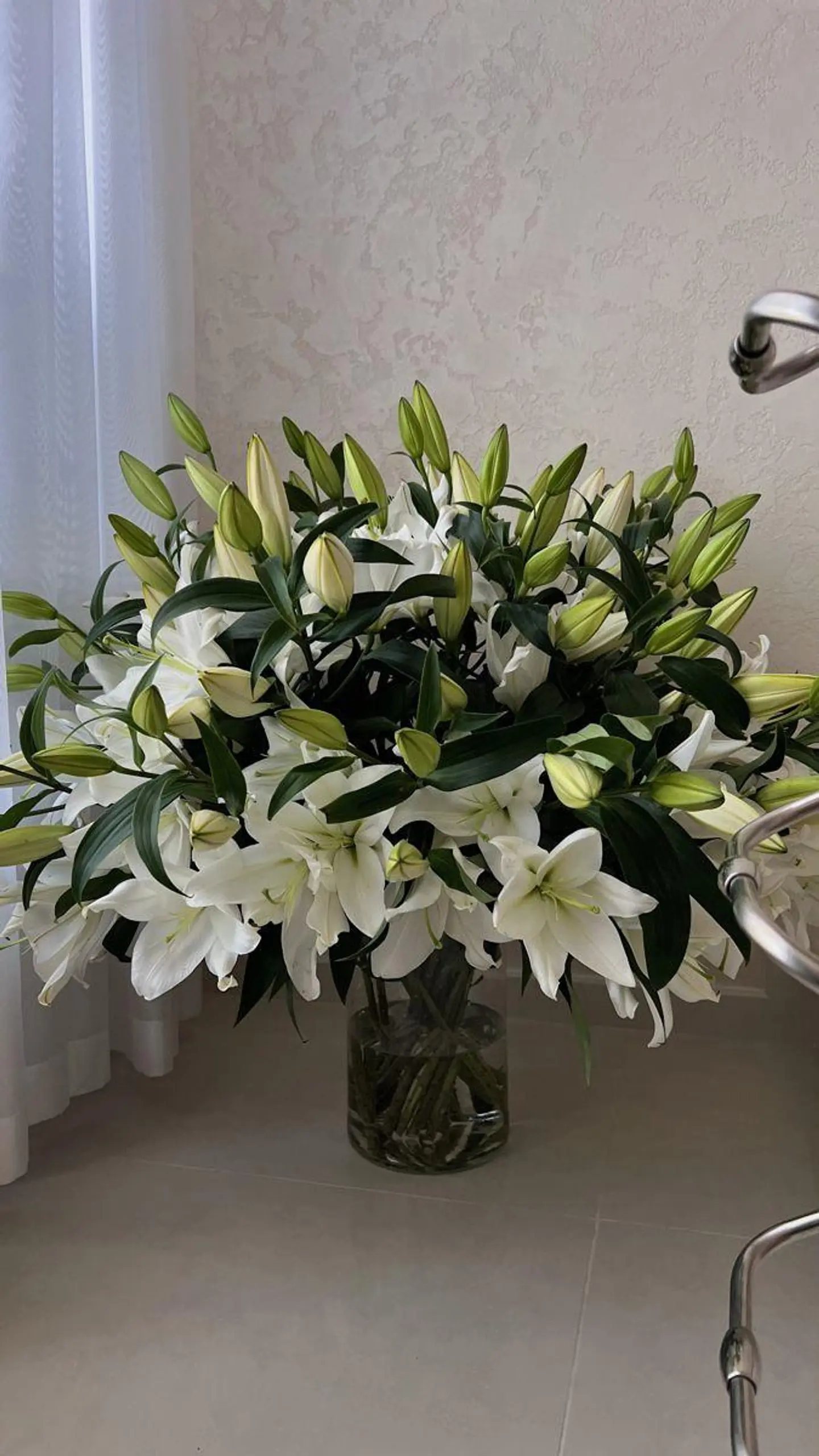 Casablanca Vase
