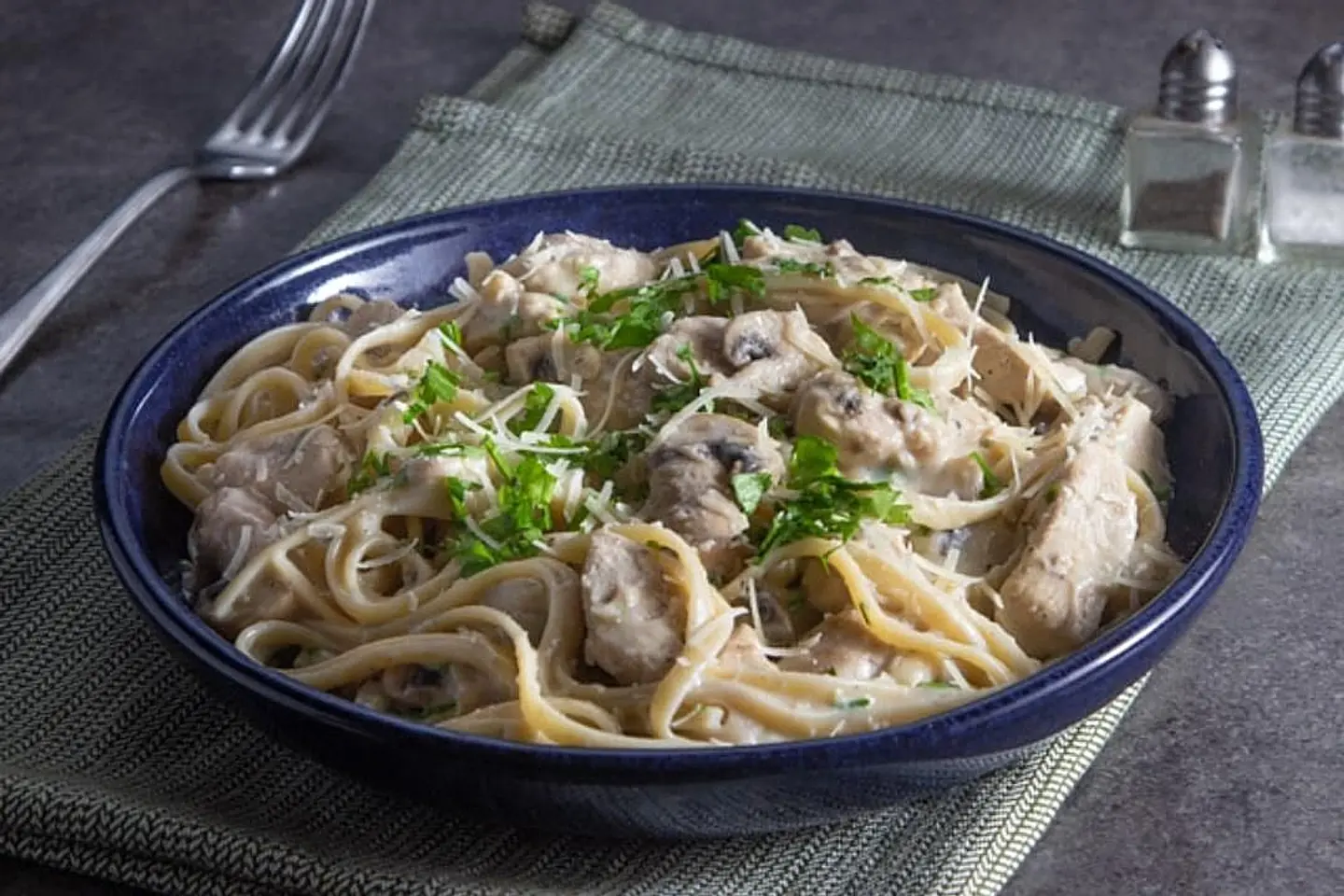 فيتوتشيني ألفريدو دجاج