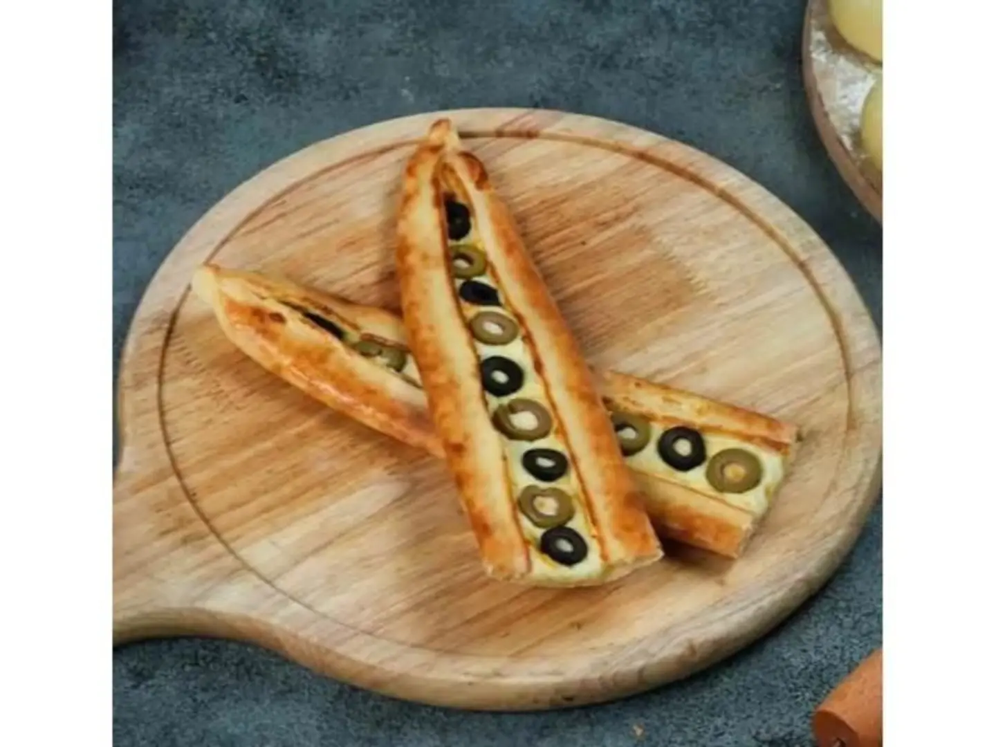 Cheese And Olive Pie