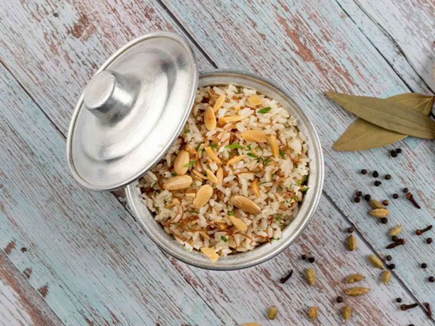 طنجرة رز بالشعيرية