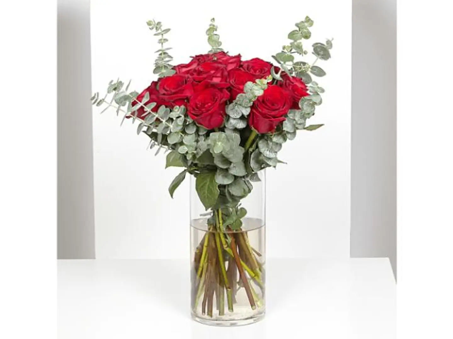 Vase True Love Is The Love Through Which You Feel Alive