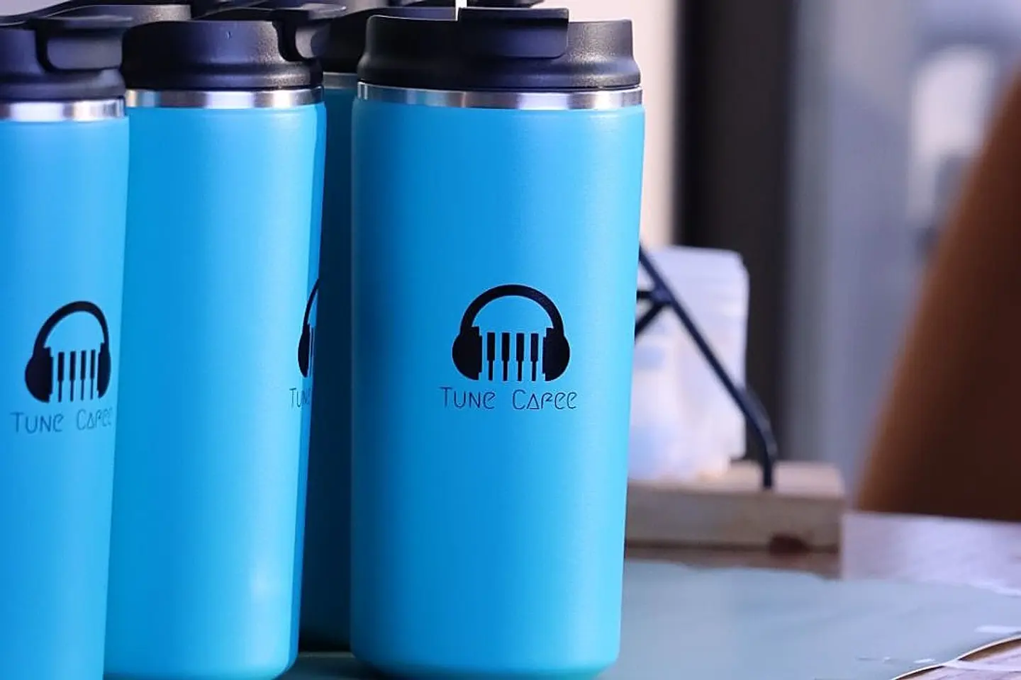 حافظ للحرارة و البرودة