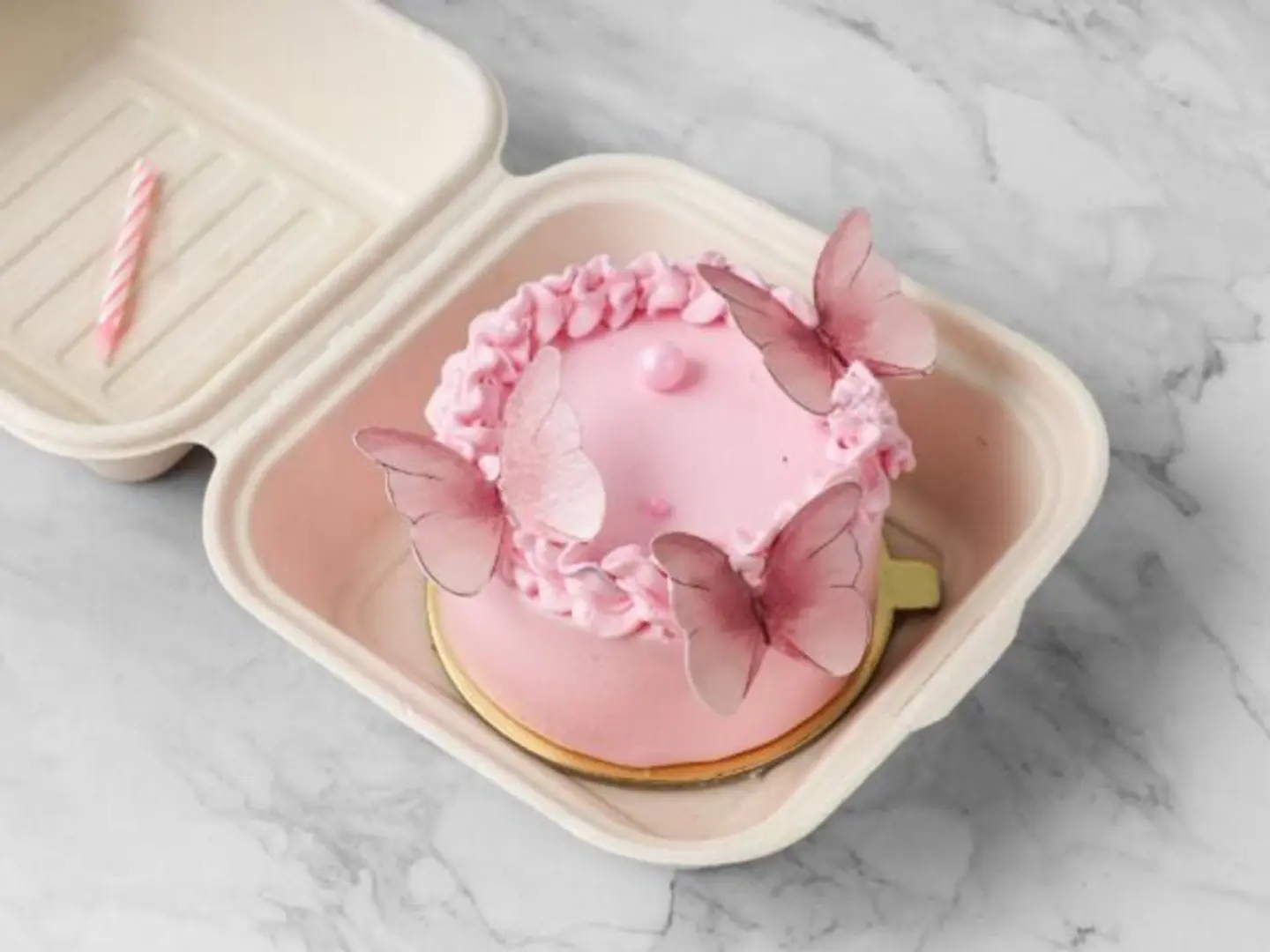 ميني كيك فانليا الفراشات