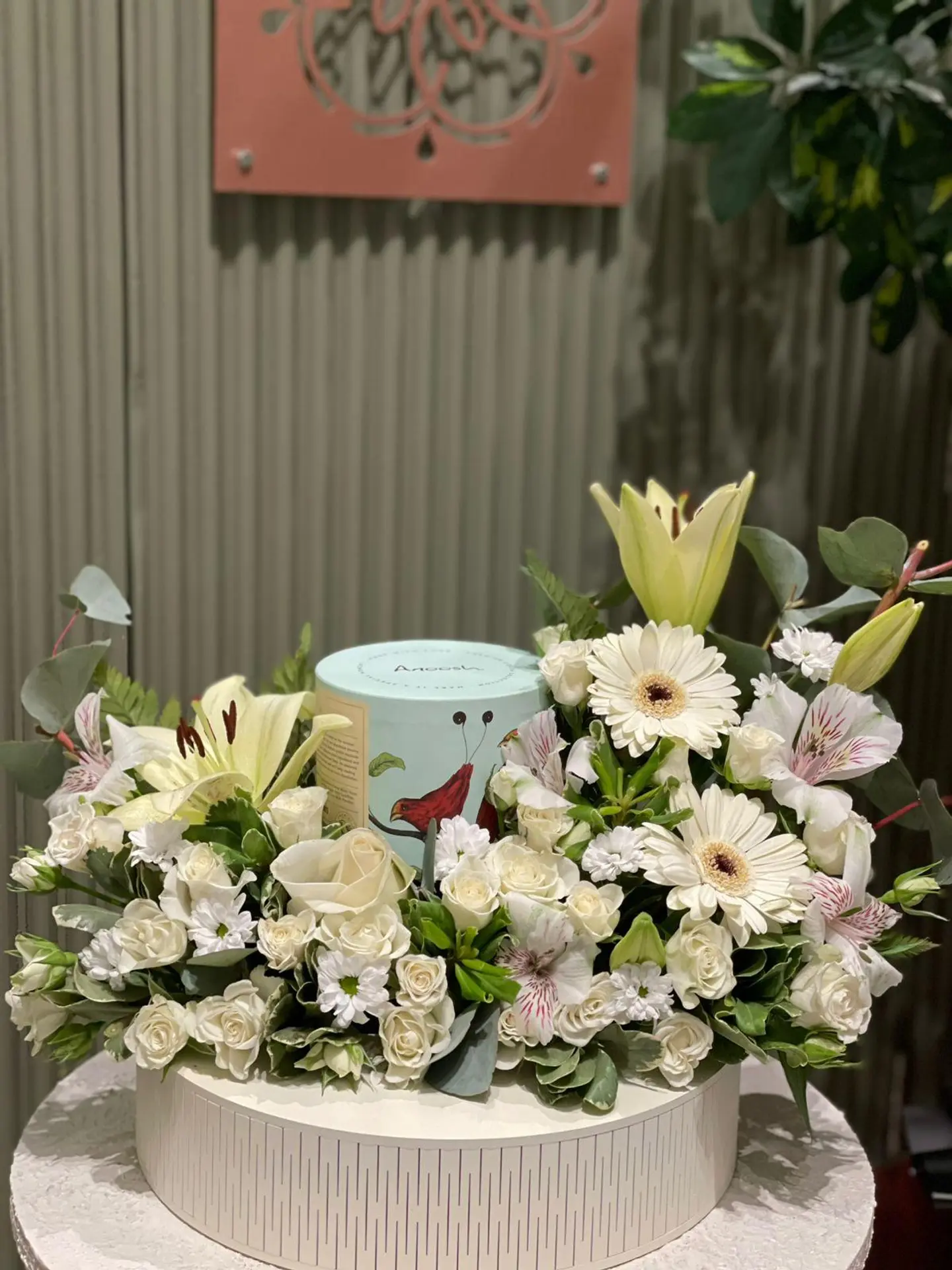 Flowers And Anoush Chocolate