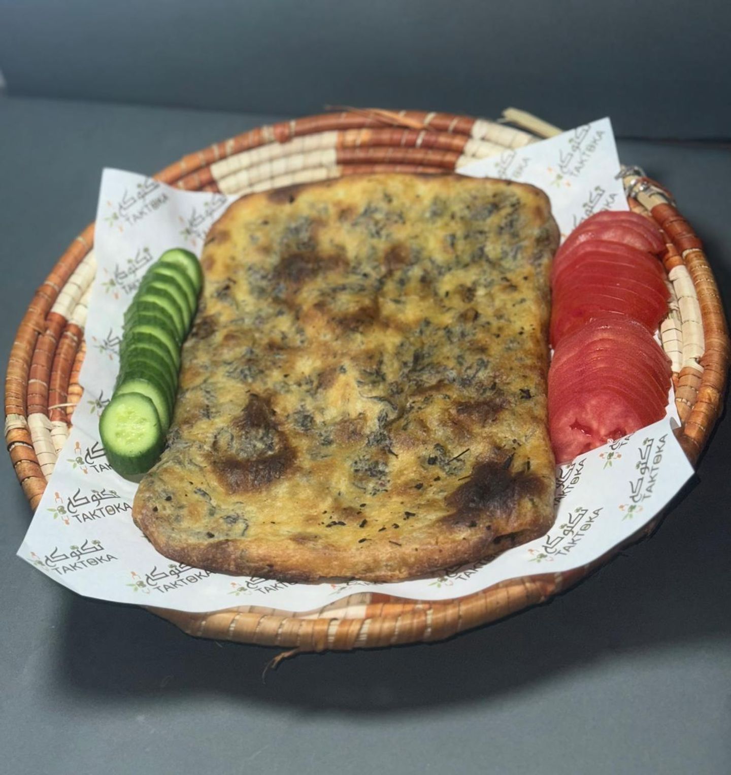 مطبق زعتر ورق بالجبن بزيت الزيتون
