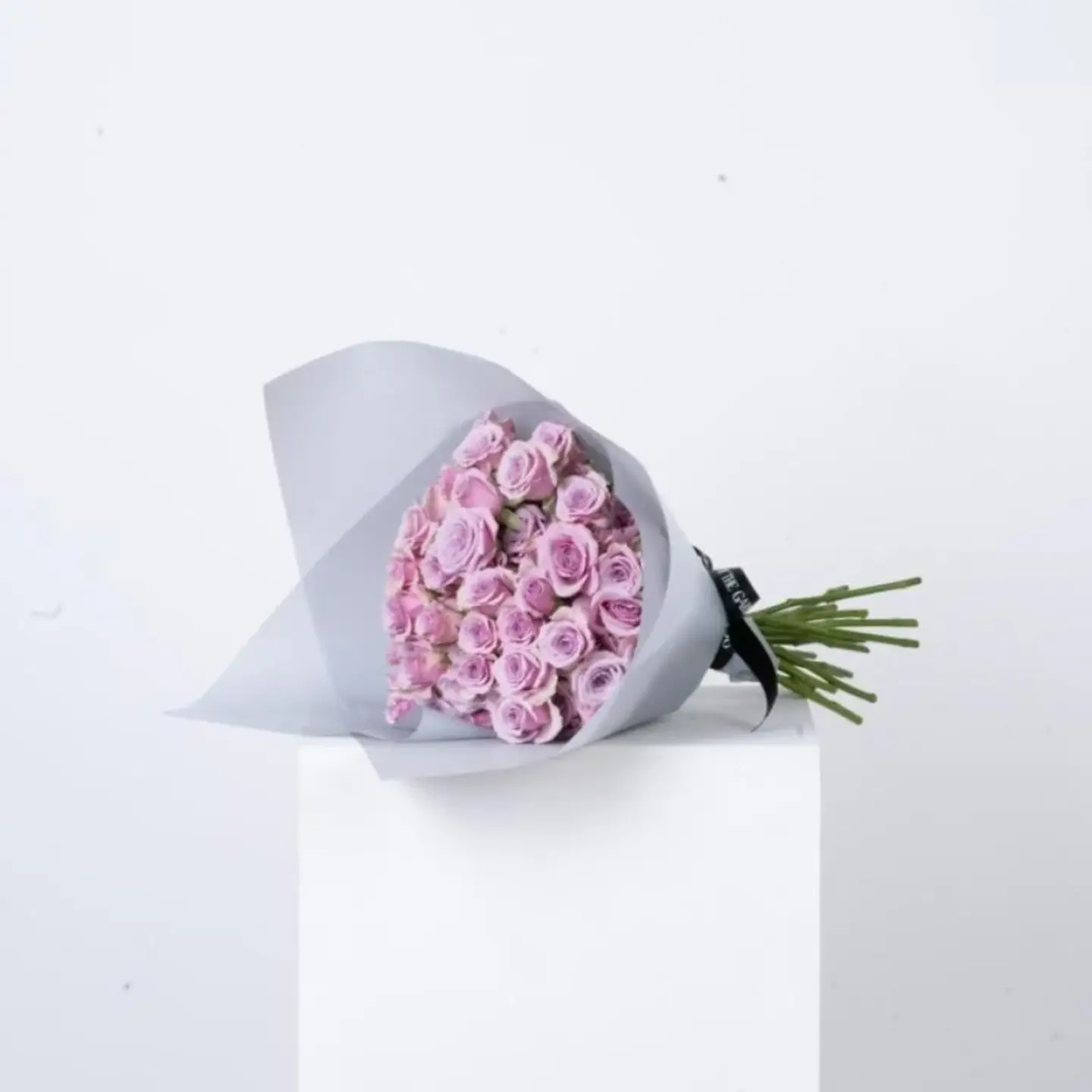 Baby Rose Bouquet For A Gray Touch