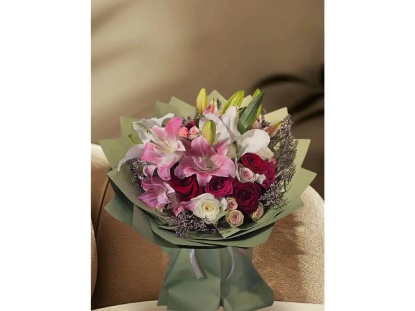 باقه الكازاء الابيض والوردي