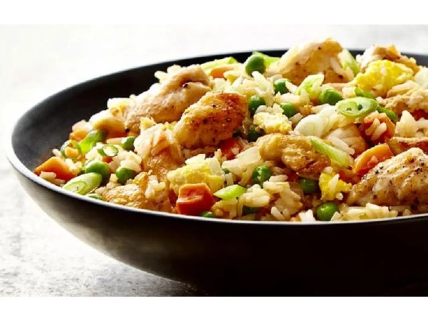 أرز مقلي بالدجاج