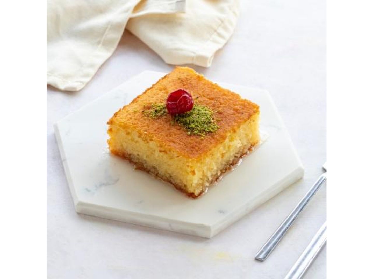 Toffee Basbousa