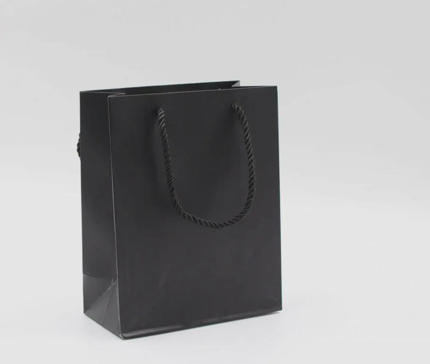 كيس هديا مستطيل حجم وسط