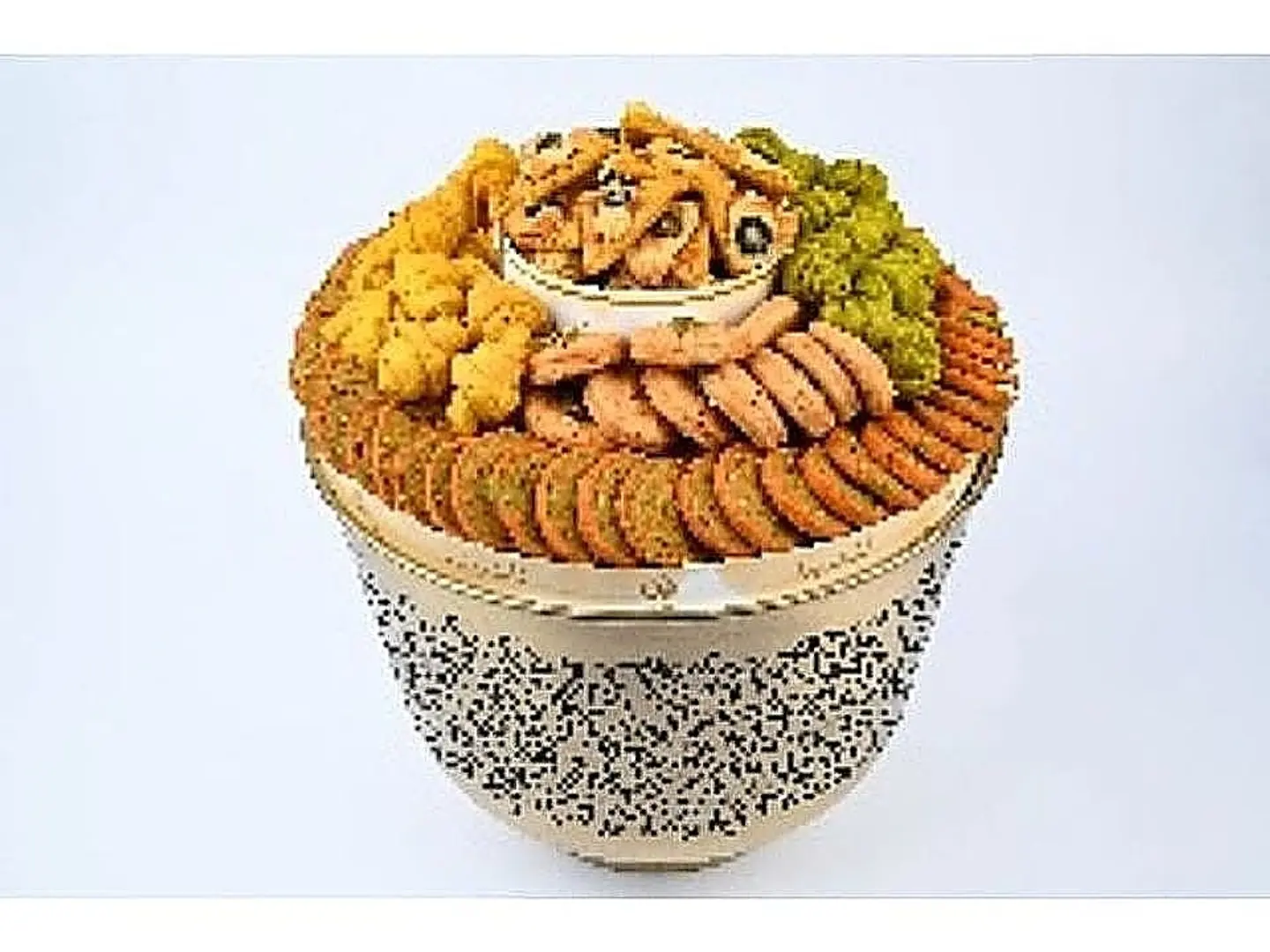 Welcome Vase Savory Pine Dough Pastries
