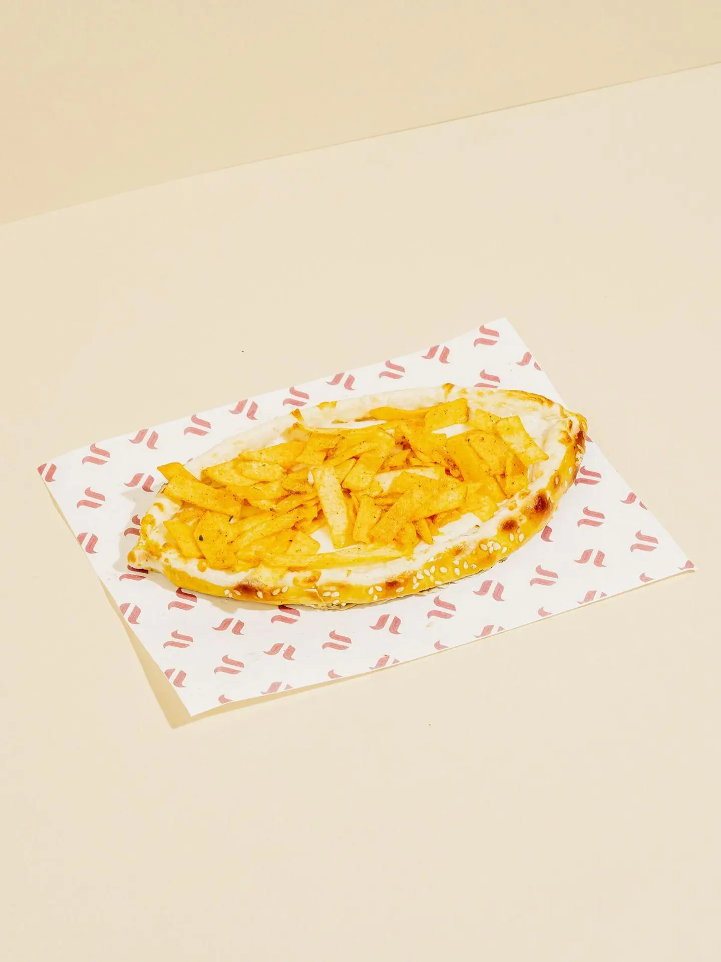 فطيرة جبن وشيبس