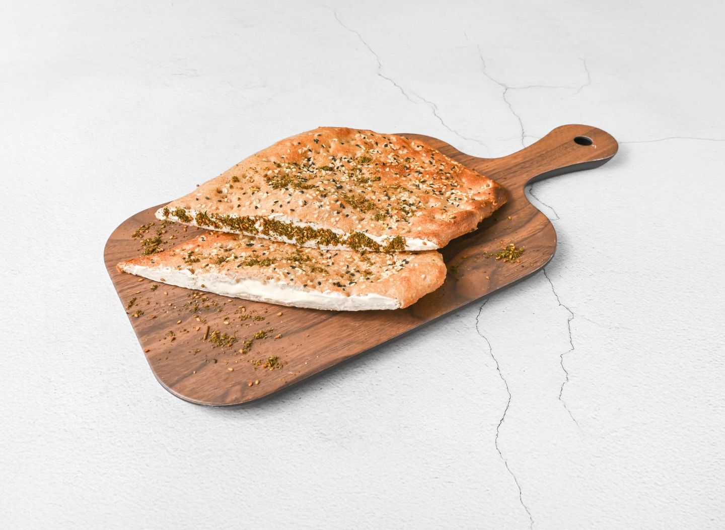 خبز ميفا لبنه زعتر