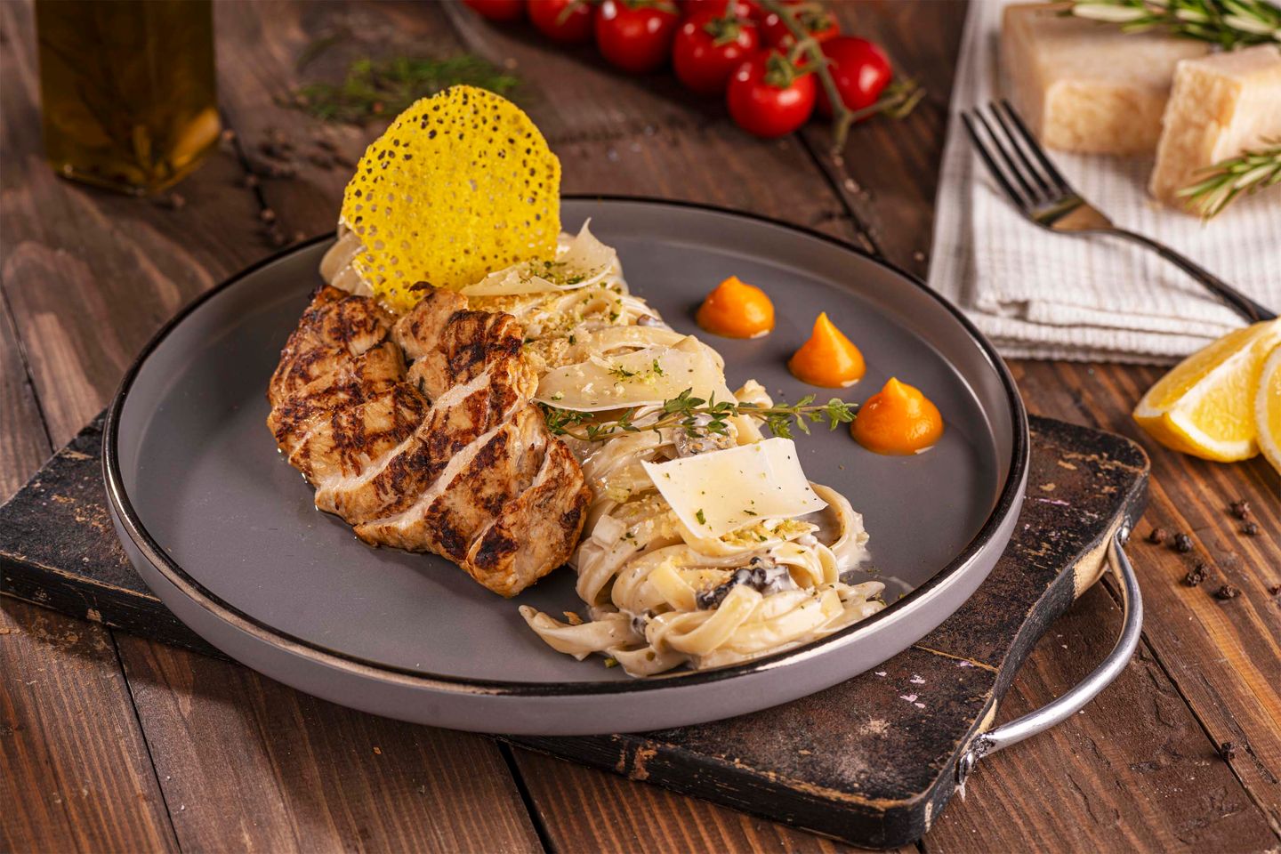Fettuccine Chicken Alfredo