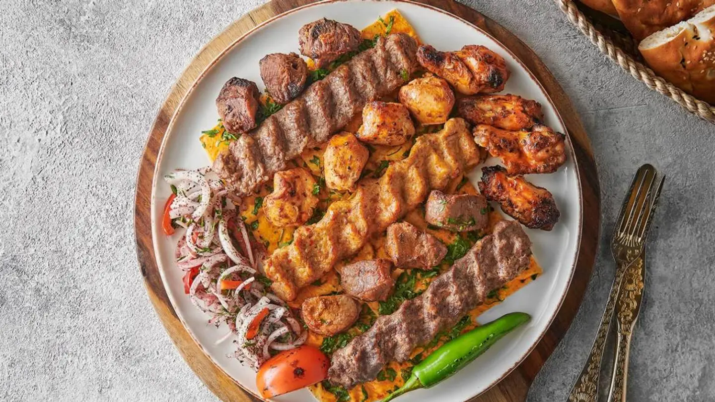 مشويات مشكلة 3 اشخاص