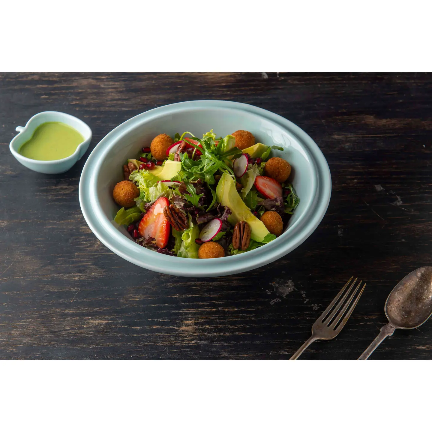 Crespy Goat Cheese Salad