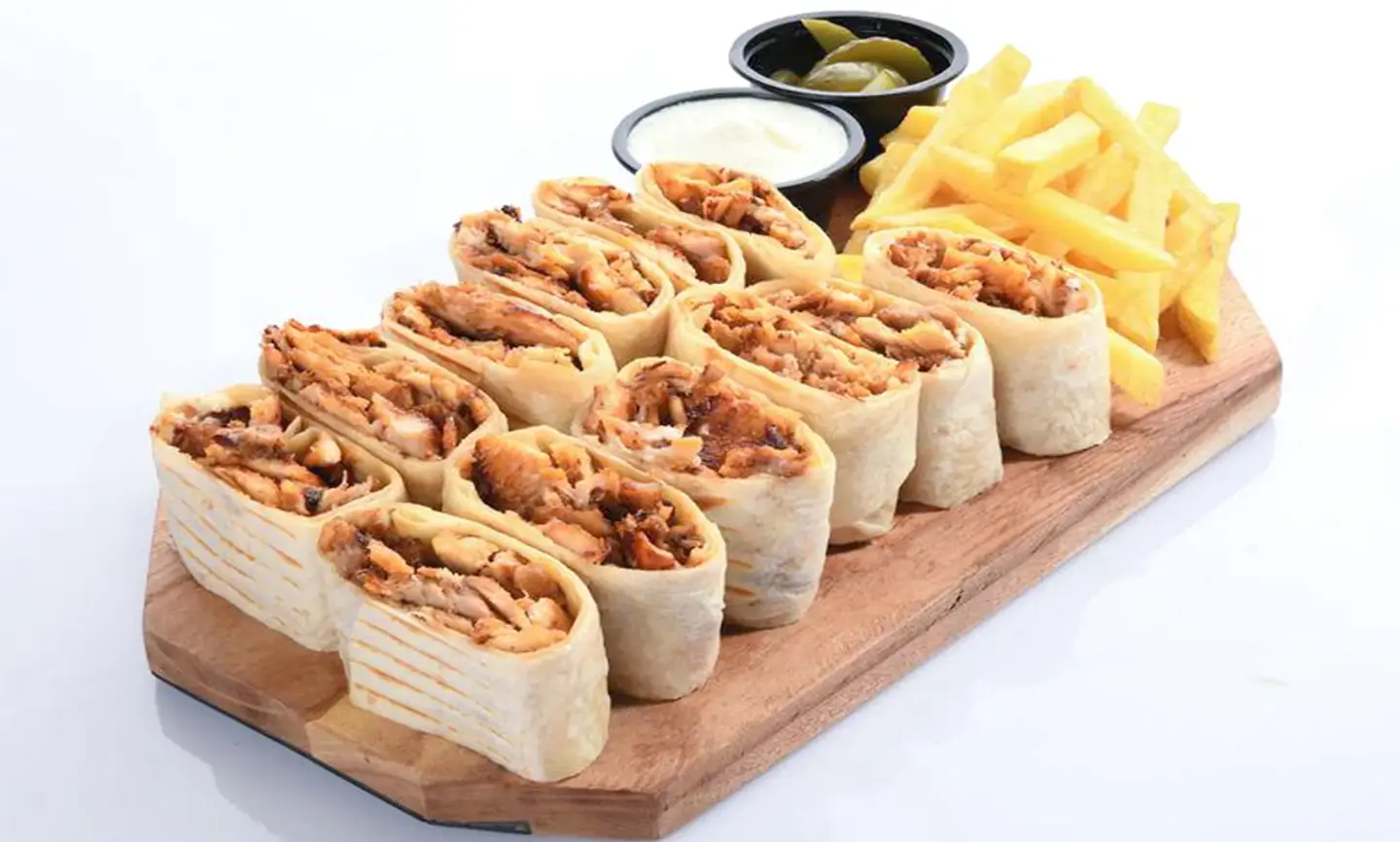 شاورما عربي مع جبن