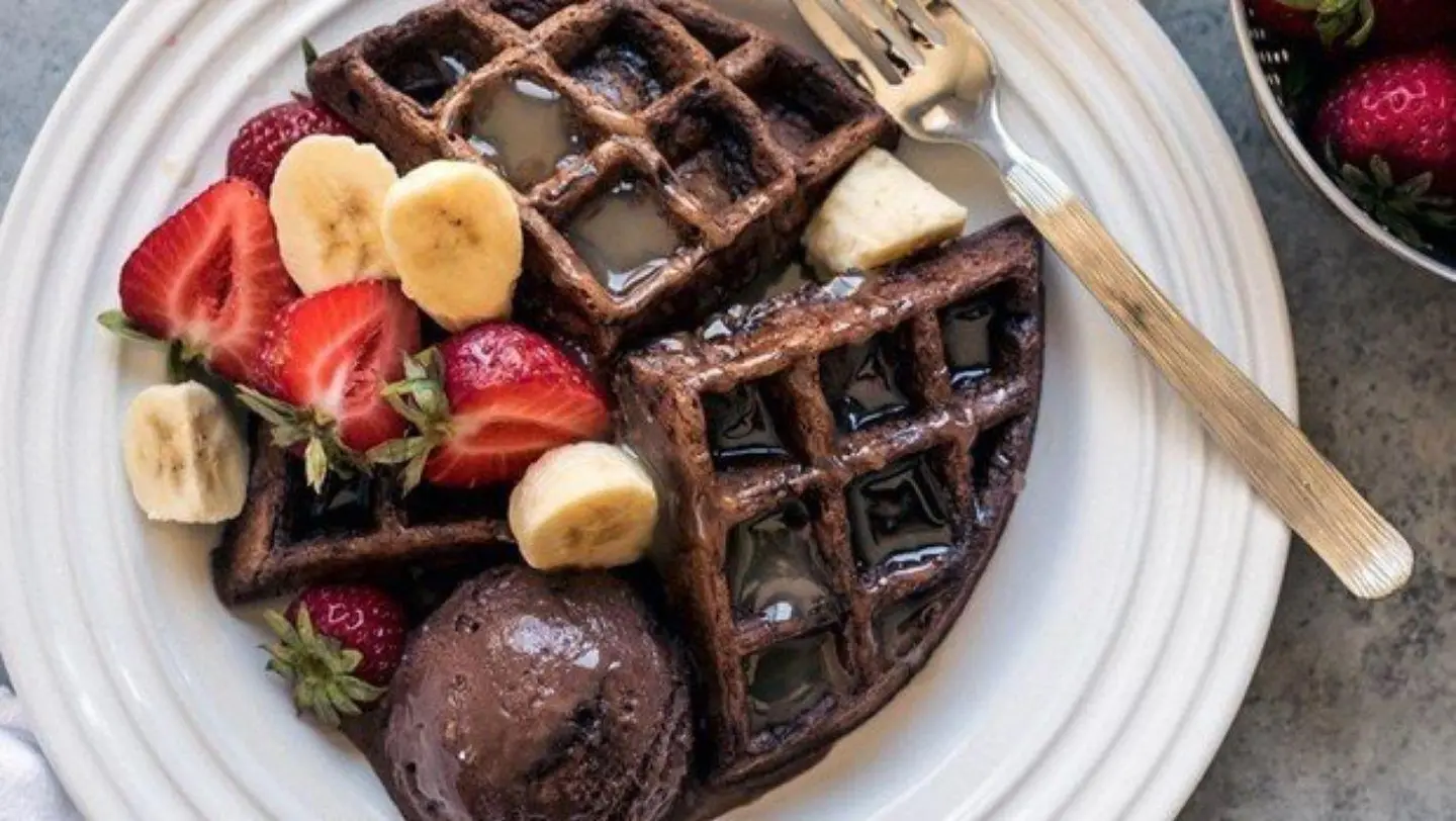 وافل براونيز مع ايس كريم