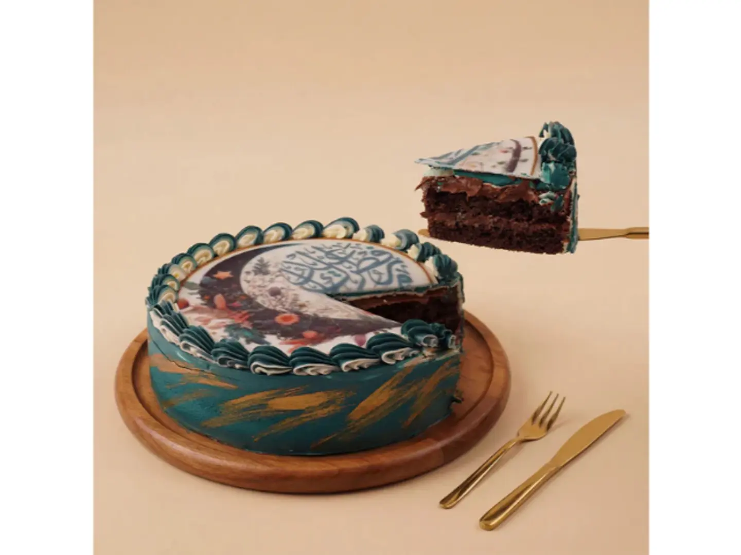 Chocolate Crescent Moon Cake 500 Grams