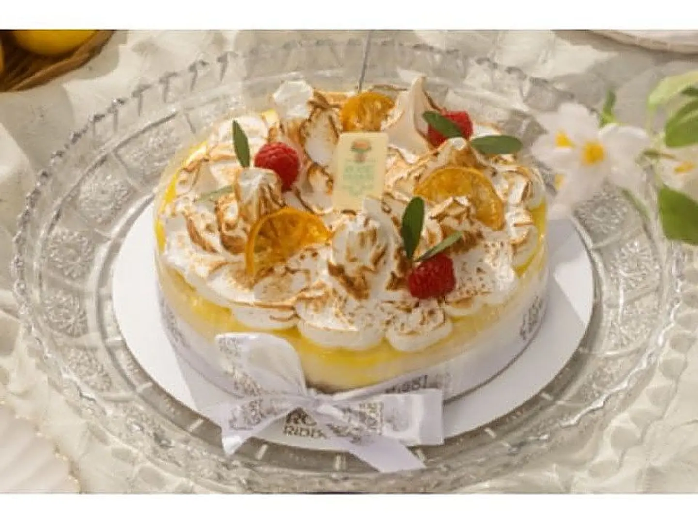 Large Lemon Cheesecake