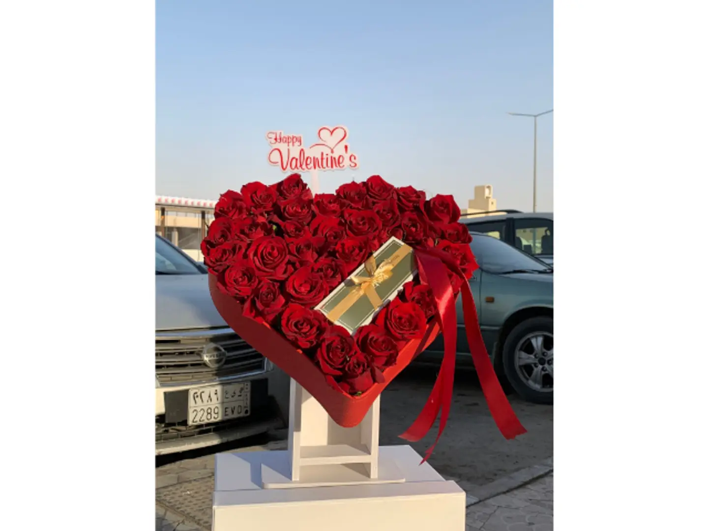 Luxurious Leather Heart Stand With Bostani Chocolates