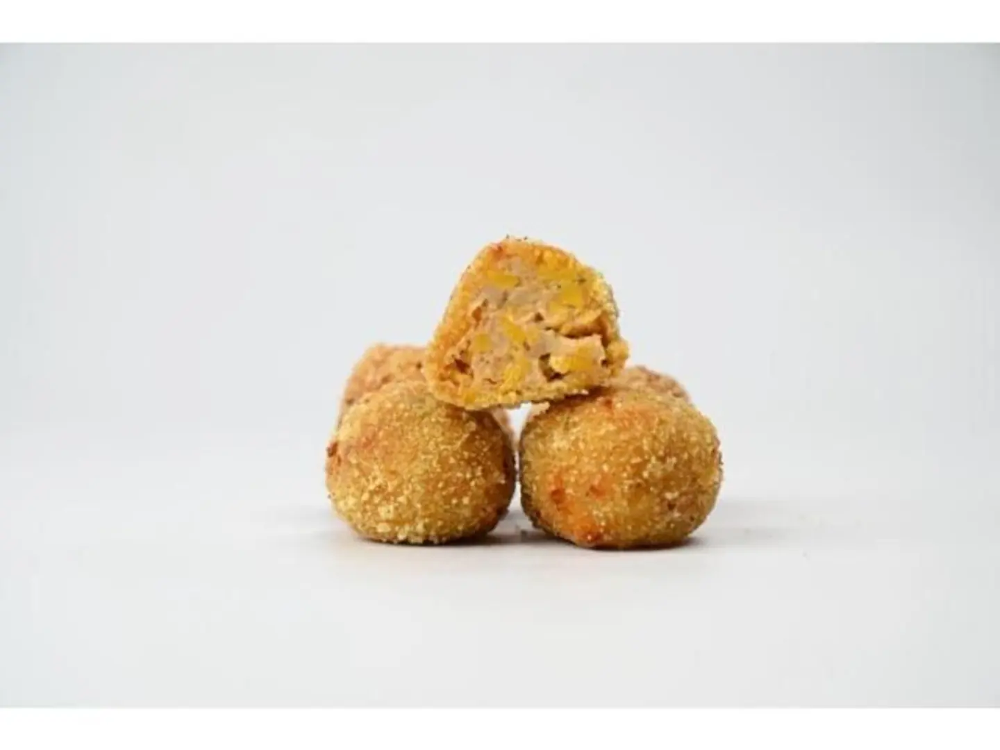 لافا تشيز بايتس