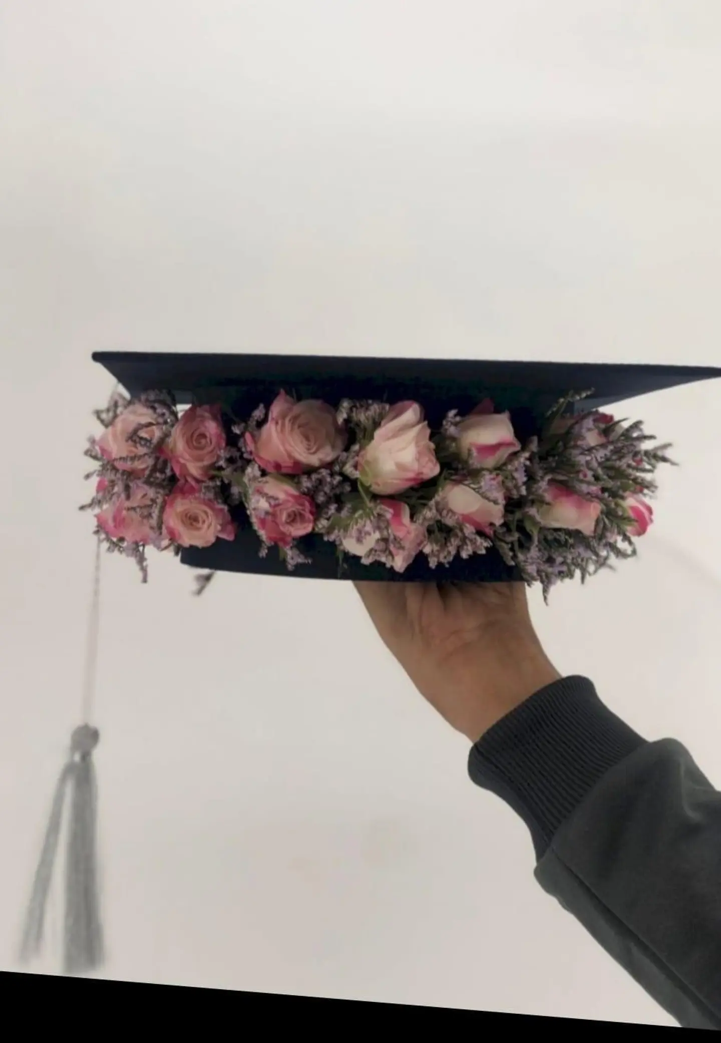 Graduation Cap With Natural Roses1