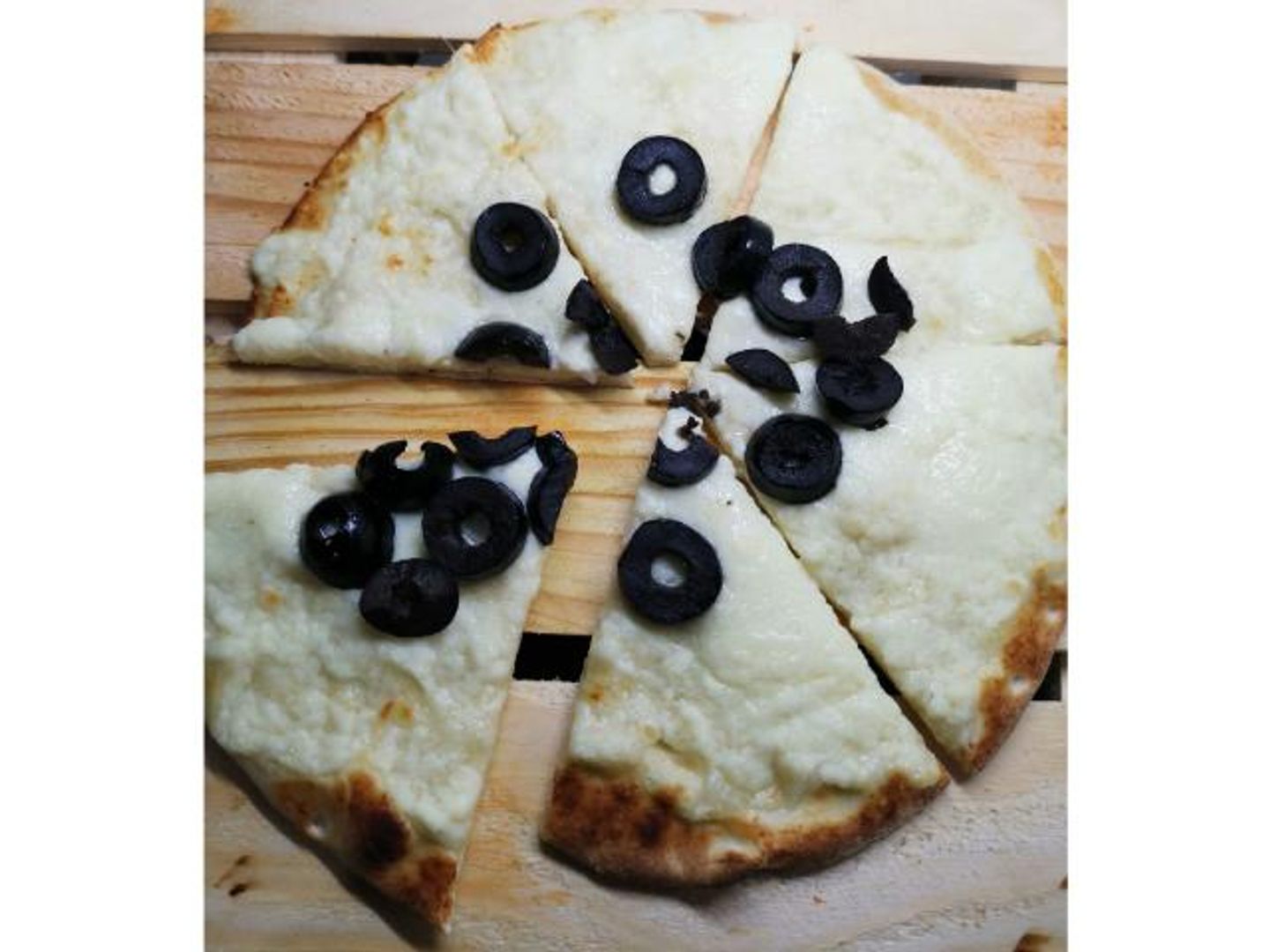 Akawi With Cheese With Olive