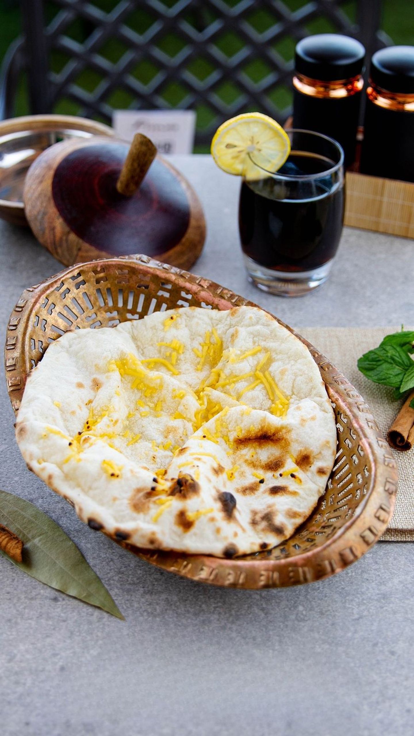 خبز بالجبن
