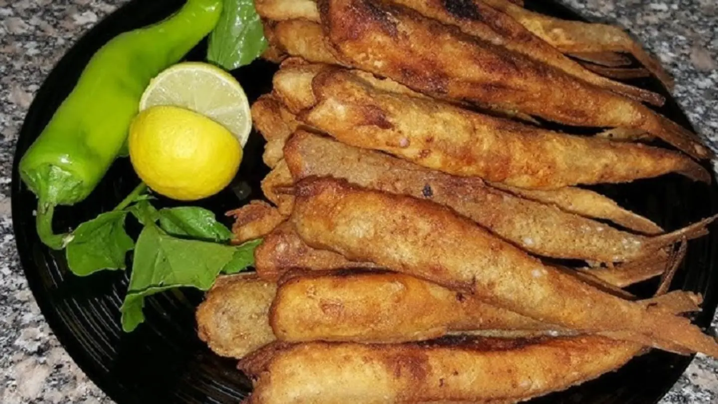 سمك مكرونه