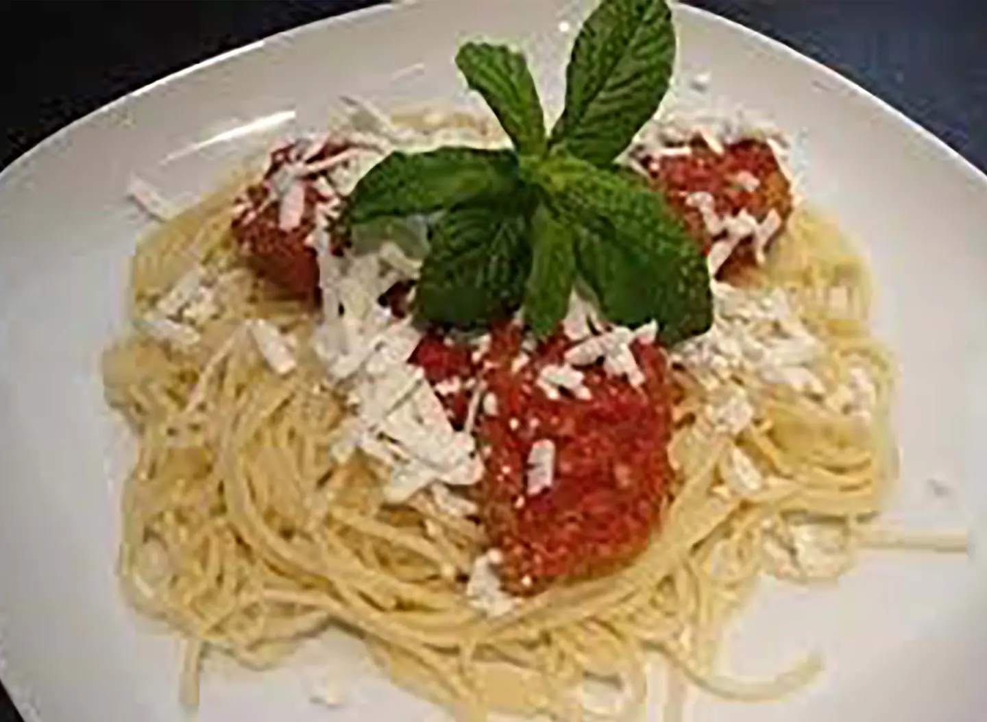 Spaghetti With Tomato Sauce