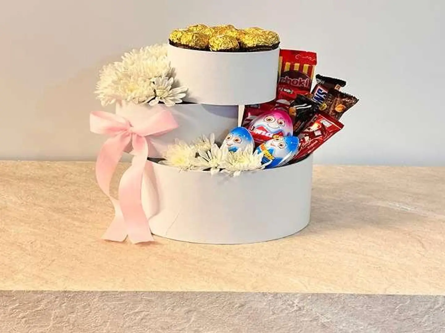 زهور الحلاوة الذهبية لمسة من الفخامة