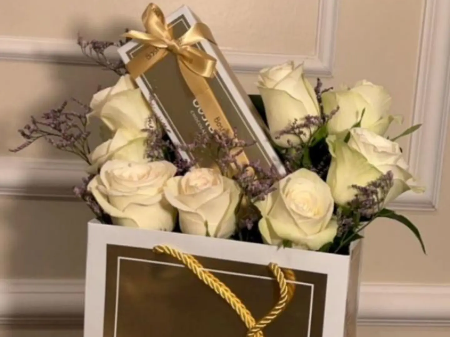 White Rose Garden Quarter Basket