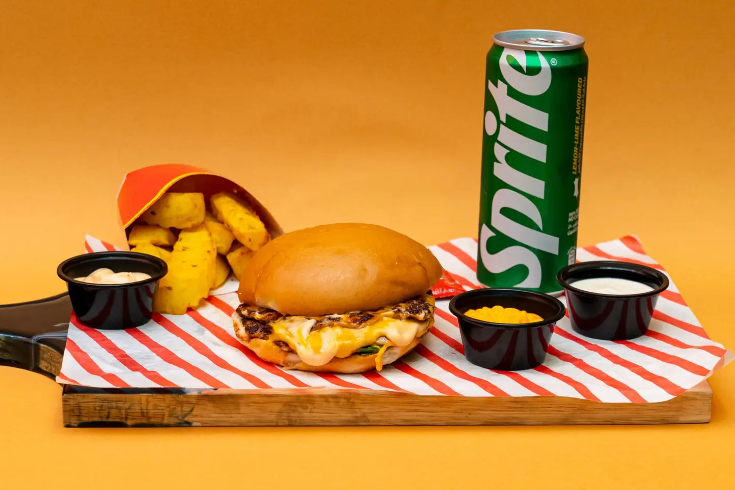 وجبة برجر دجاج مشوي