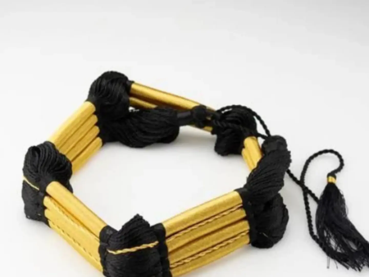 عقال يوم التأسيس كبير