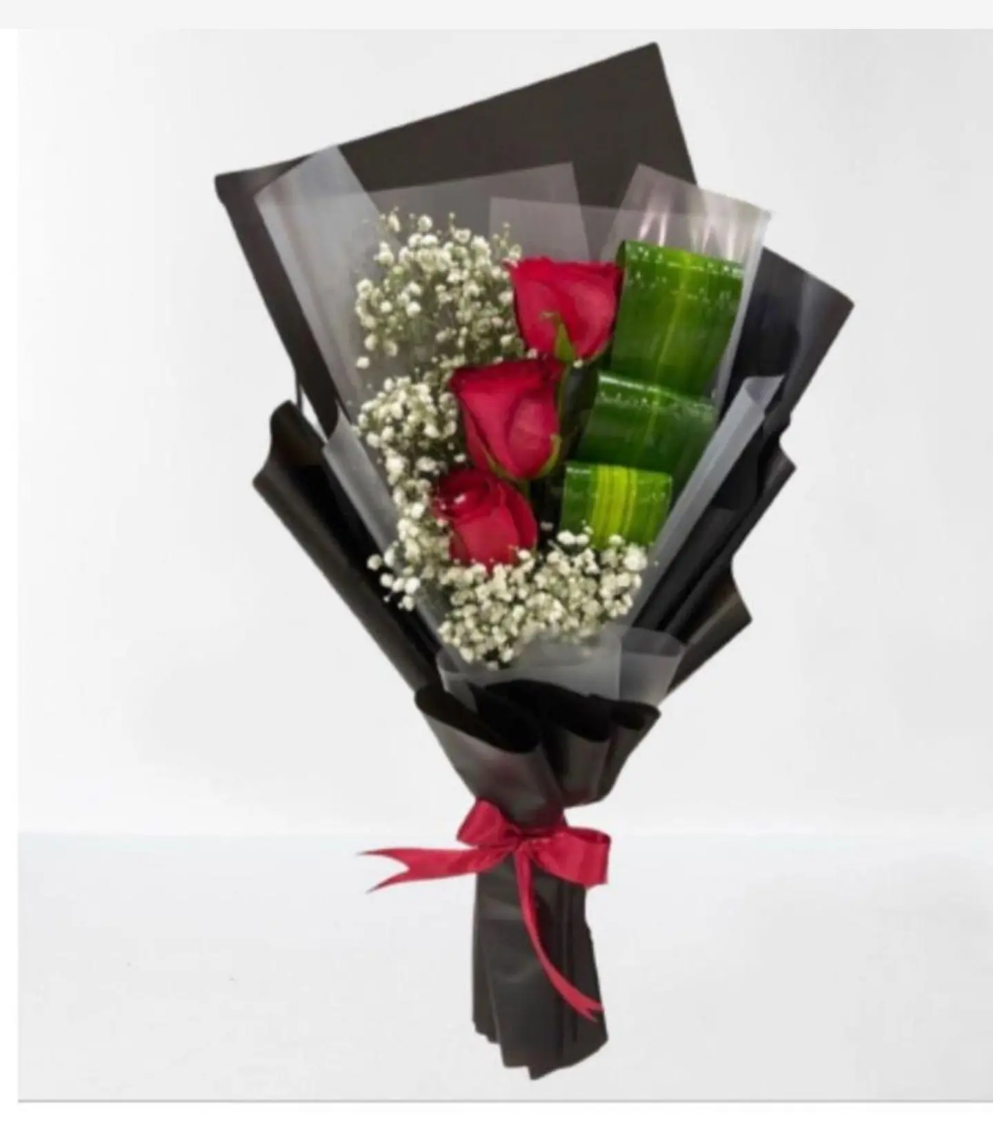 باقه جوري احمر مع ماسنجانا مع اكسسوارات