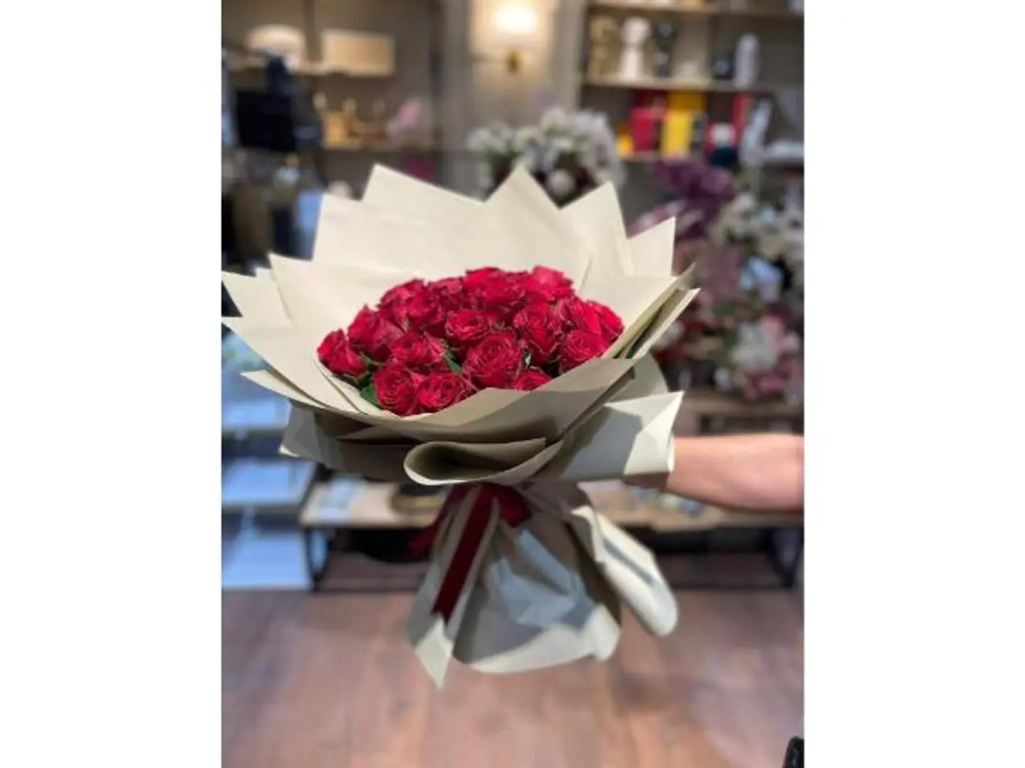 اناقه الاحمر