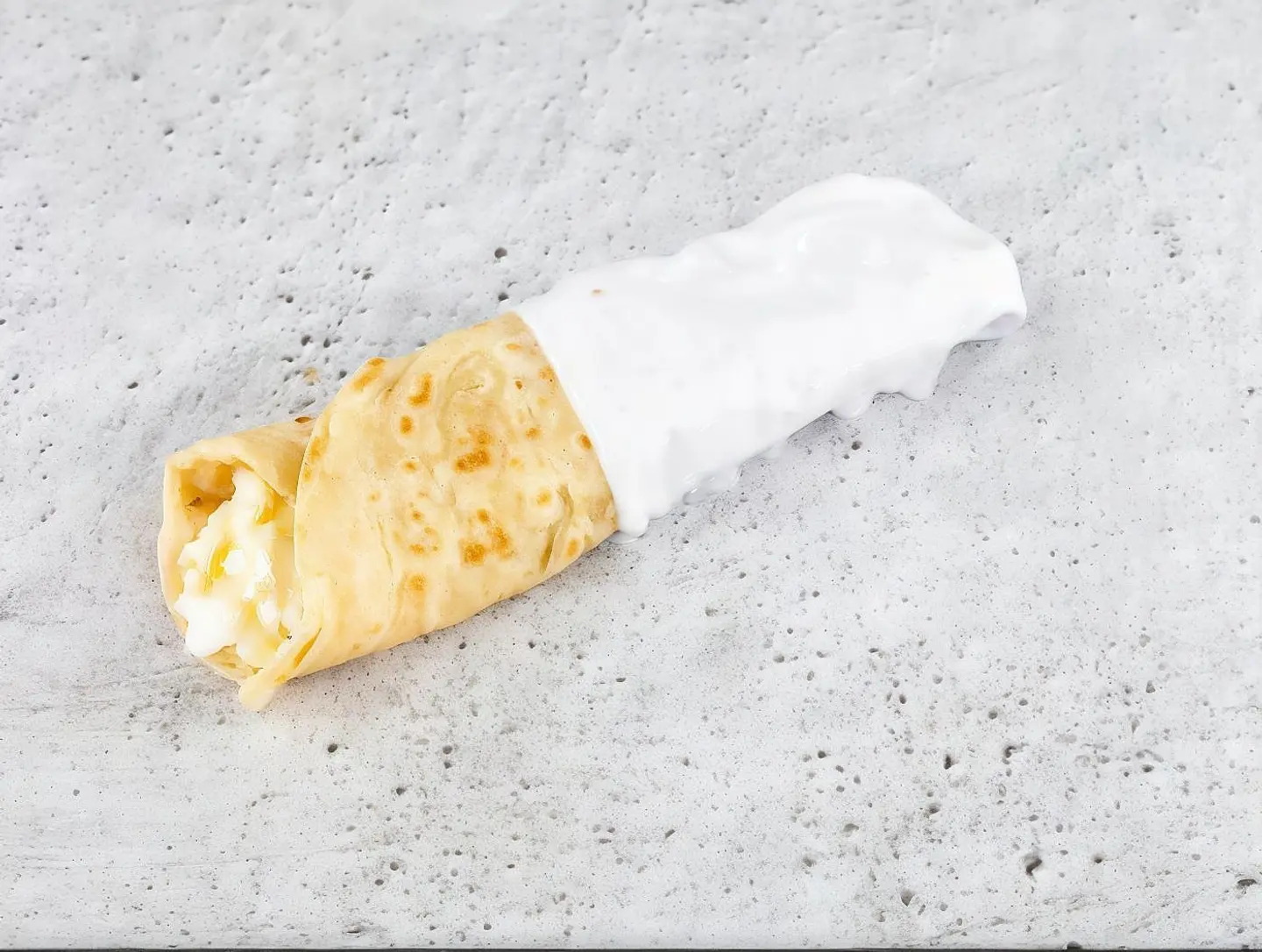 Chapati With Egg And Cream